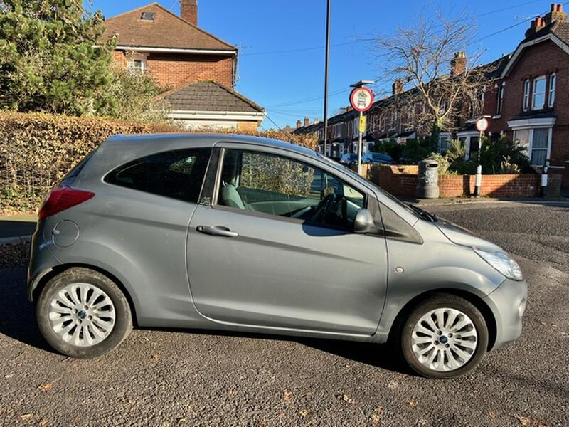 FORD KA