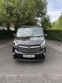 VAUXHALL VIVARO